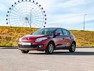 2014 Renault Megane III Рестайлинг, красный, 800000 рублей, вид 1