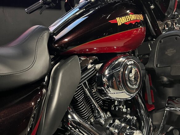 2010 Harley-Davidson Electra Glide, красный, 930000 рублей - вид 6
