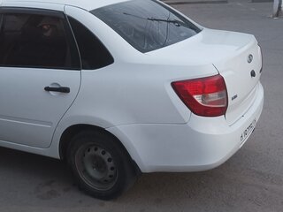 2016 Lada (ВАЗ) Granta I, белый, 300000 рублей, вид 2