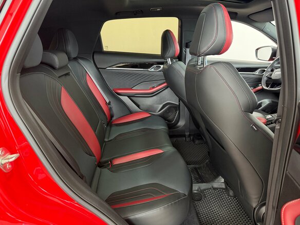 2023 Geely Coolray I Рестайлинг, красный, 2100000 рублей - вид 13