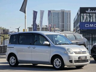 2013 Toyota Sienta I Рестайлинг 2, серый, 840000 рублей, вид 3