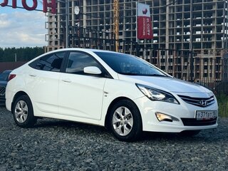 2016 Hyundai Solaris I Рестайлинг, белый, 840000 рублей, вид 2