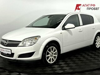 2012 Opel Astra H Рестайлинг, белый, 690000 рублей, вид 1