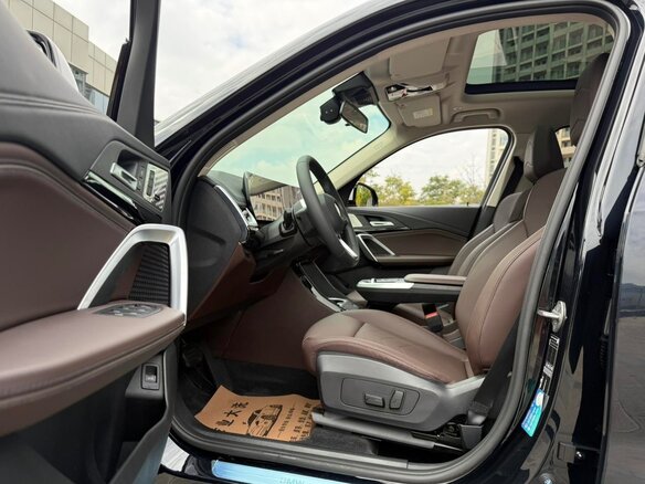 2023 BMW X1 Long 20Li sDrive III (U11/U12), чёрный, 2530000 рублей - вид 6