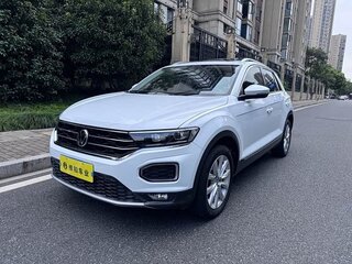 2023 Volkswagen T-Roc I Рестайлинг, белый, 1200000 рублей, вид 1