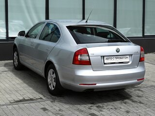 2011 Skoda Octavia DSG7 II (A5) Рестайлинг, серебристый, 728000 рублей, вид 3