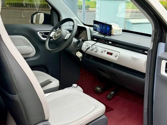 2024 Wuling Mini EV 26.5 kWh III, синий, 670000 рублей - вид 11