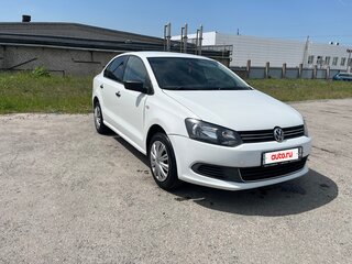 2014 Volkswagen Polo V, белый, 780000 рублей, вид 3