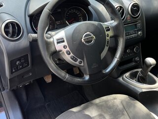 2011 Nissan Qashqai I Рестайлинг, чёрный, 950000 рублей, вид 5