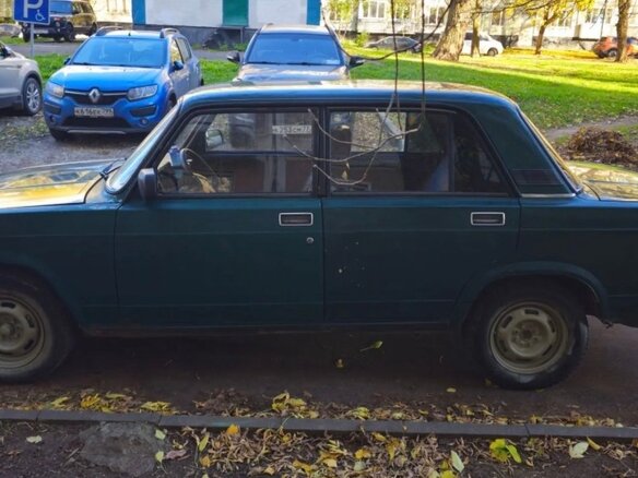 1999 Lada (ВАЗ) 2105, зелёный, 115000 рублей - вид 2