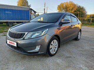 2013 Kia Rio 5-speed III, серый, 740000 рублей, вид 1