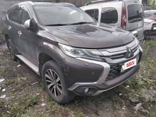 Mitsubishi Pajero Sport III