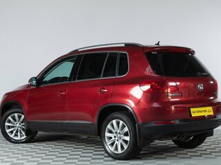 2011 Volkswagen Tiguan I Рестайлинг, красный, 1279000 рублей, вид 4