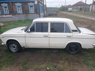 1990 Lada (ВАЗ) 2106, бежевый, 82000 рублей, вид 4