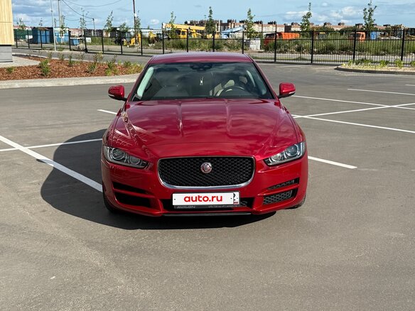 2016 Jaguar XE I, красный, 2150000 рублей - вид 1