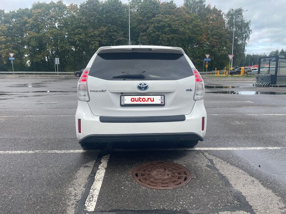 2016 Toyota Prius v (+) I Рестайлинг (ZVW40/41), белый - вид 16