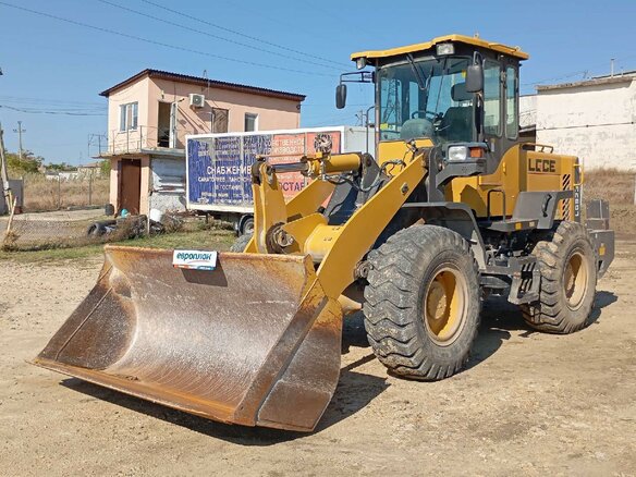 2023 LGCE LG933L, жёлтый, 4144000 рублей