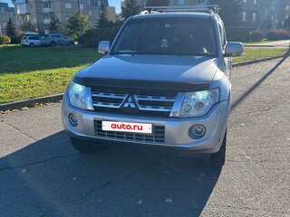 2011 Mitsubishi Pajero IV Рестайлинг 1, серебристый, 2000000 рублей, вид 4