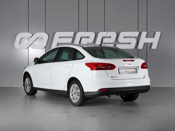 2016 Ford Focus III Рестайлинг, белый, 1299000 рублей - вид 1