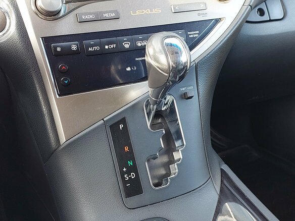2013 Lexus RX 270 III Рестайлинг, белый, 2499000 рублей - вид 18