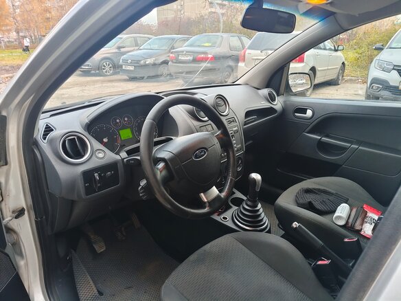 2006 Ford Fiesta Mk5, серый, 420000 рублей - вид 7