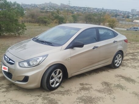 2011 Hyundai Solaris I, бежевый, 593000 рублей, вид 1