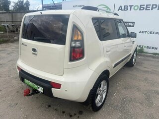 2010 Kia Soul I, белый, 895000 рублей, вид 4