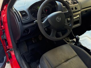 2013 Skoda Fabia II Рестайлинг, красный, 490000 рублей, вид 5