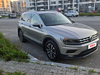 2019 Volkswagen Tiguan II, серый, 2450000 рублей, вид 1