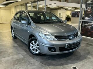 2013 Nissan Tiida I Рестайлинг, серый, 647000 рублей, вид 4