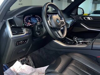 2020 BMW X5 40i IV (G05/G18), белый, 6900000 рублей, вид 4
