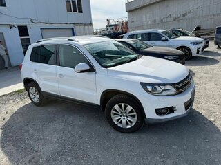 2013 Volkswagen Tiguan I Рестайлинг, белый, 1300000 рублей, вид 3