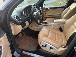 2010 Mercedes-Benz M-Класс 350 II (W164) Рестайлинг, чёрный, 1050000 рублей, вид 2