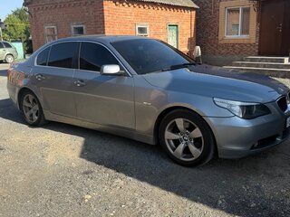 2004 BMW 5 серии 520i V (E60/E61), серый, 1150000 рублей, вид 3