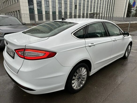 2018 Ford Mondeo V, белый, 1650000 рублей - вид 1