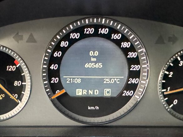 2007 Mercedes-Benz C-Класс 200 III (W204), чёрный, 1500000 рублей - вид 8