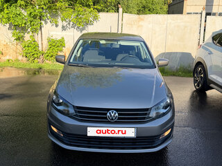 2017 Volkswagen Polo V Рестайлинг, золотистый, 1100000 рублей, вид 2