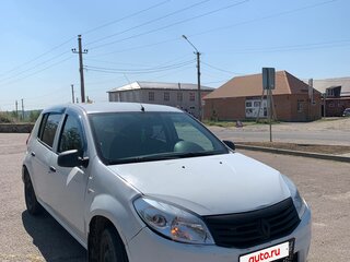 2014 Renault Sandero I, белый, 400000 рублей, вид 2