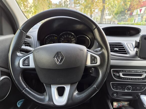 2012 Renault Fluence I, белый, 850000 рублей - вид 19