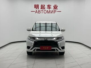 2022 Mitsubishi Outlander III Рестайлинг 3, белый, 1983000 рублей, вид 1