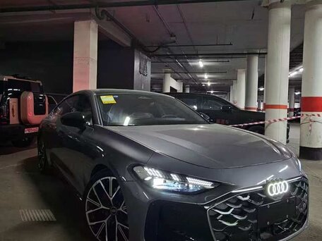 2026 Audi A5 L Sportback III (B10), серый, 5980000 рублей, вид 3