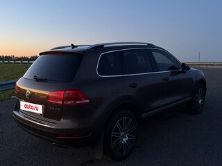 2011 Volkswagen Touareg II, коричневый, 2050000 рублей, вид 4