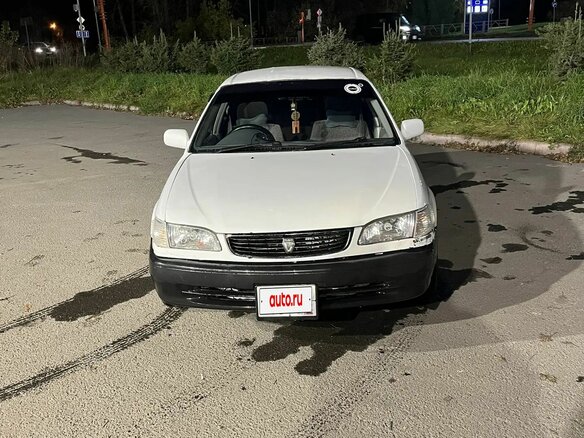 2000 Toyota Corolla VIII (E110) Рестайлинг, белый, 320000 рублей