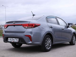2018 Kia Rio IV, серый, 1300000 рублей, вид 5
