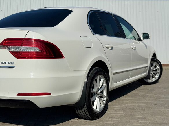 2014 Skoda Superb DSG II Рестайлинг, белый - вид 10