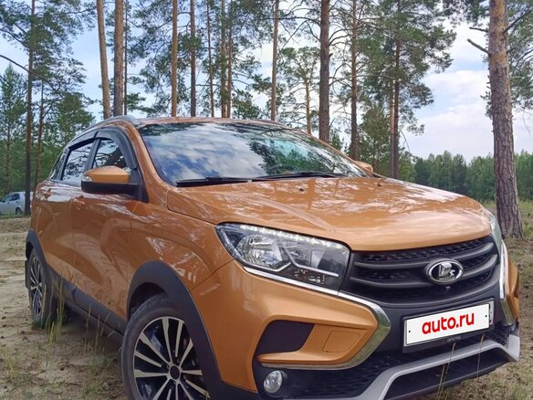 2020 Lada (ВАЗ) XRAY Cross I, оранжевый, 1250000 рублей - вид 2