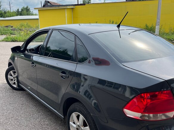 2013 Volkswagen Polo V, серый, 750000 рублей - вид 2