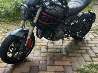 2011 Ducati Monster 1100, серый, 700000 рублей, вид 2