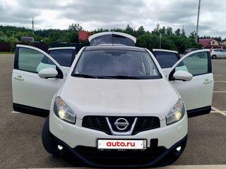 2013 Nissan Qashqai I Рестайлинг, белый, 1123000 рублей, вид 2