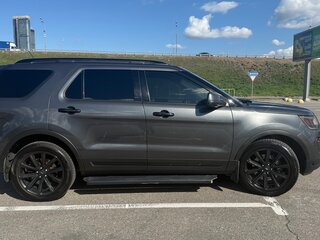2018 Ford Explorer V Рестайлинг, серый, 2750000 рублей, вид 4